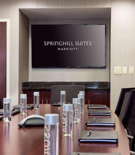 hotel Springhill Suites By Marriott Bakersfield