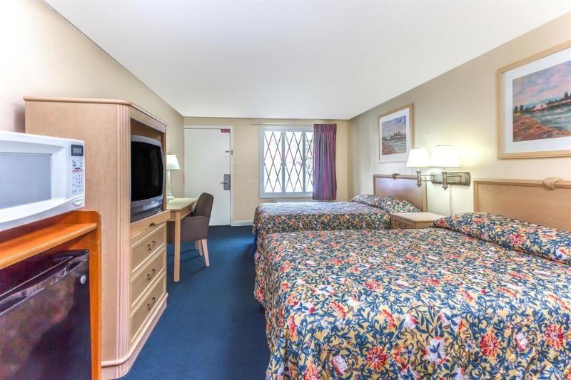 hotel Knights Inn Norcross