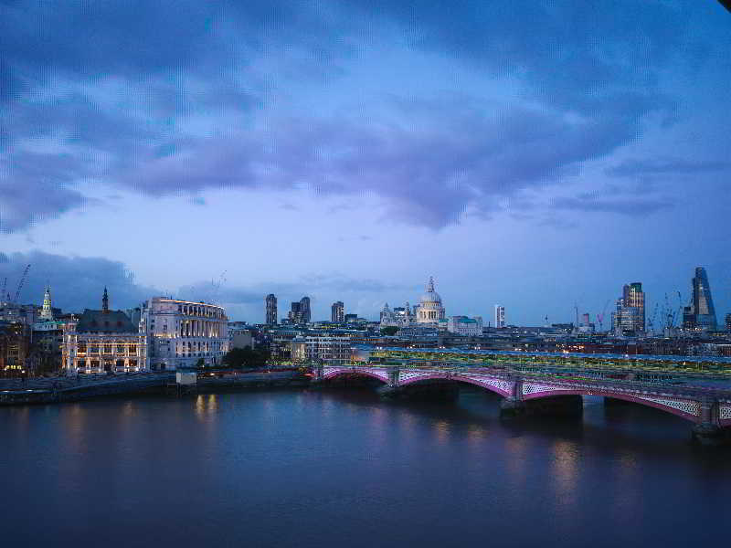 hotel Mondrian London