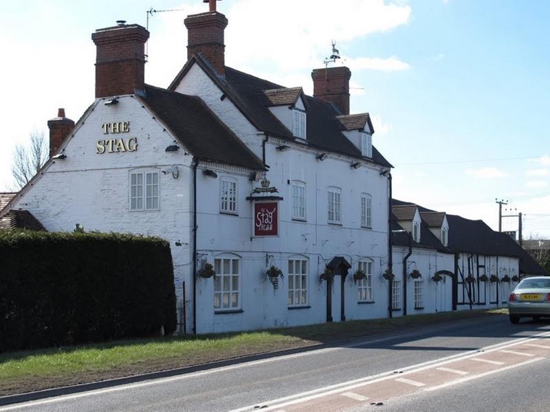 hotel The Stag At Redhill