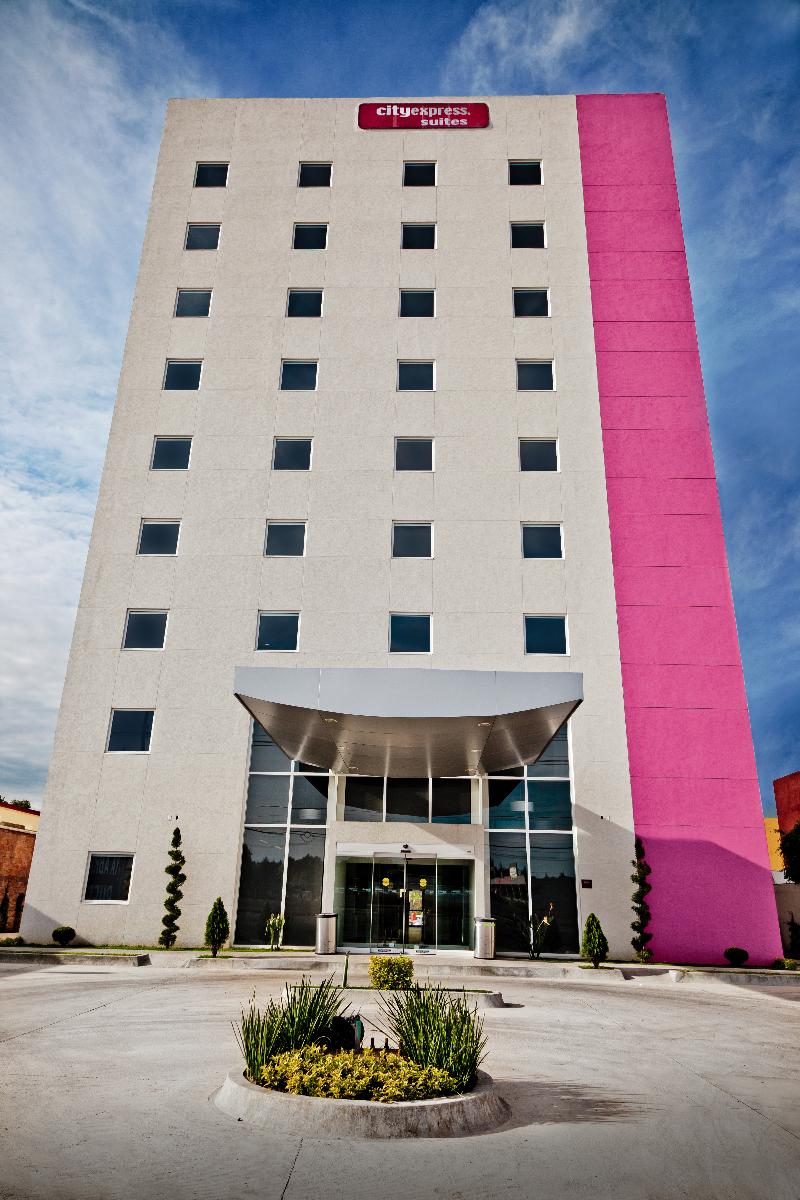 hotel City Express Suites Puebla Finsa