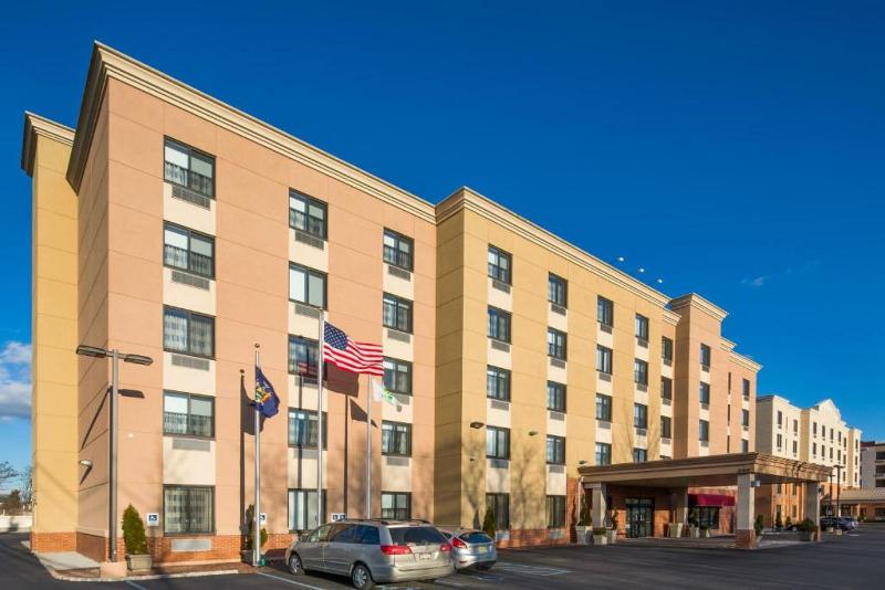 hotel Fairfield Inn Suites New York Staten Island