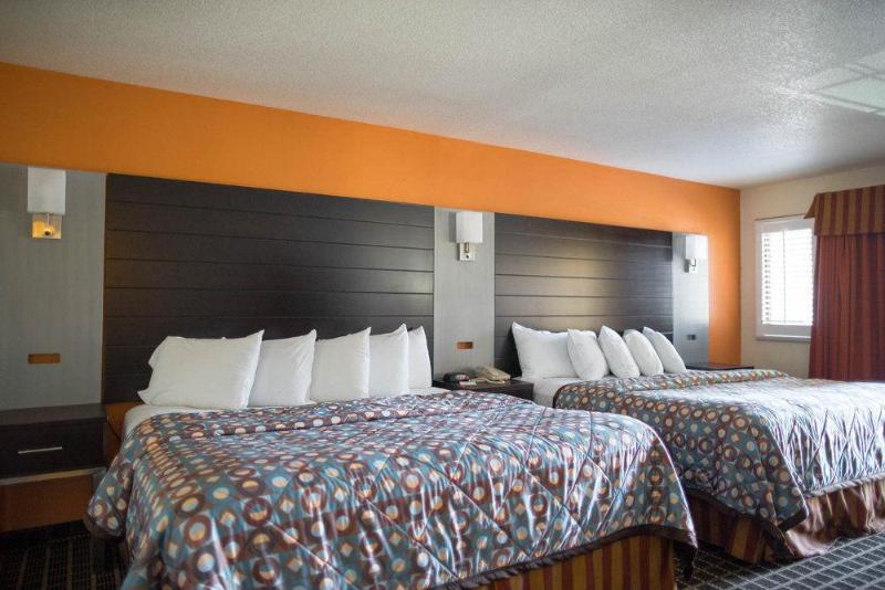 Fotos Hotel Days Inn & Suites Santa Cruz