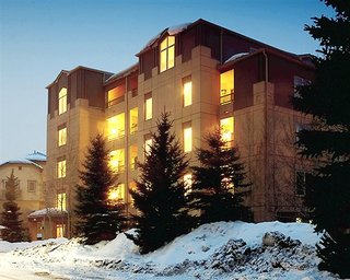 hotel Lakeside Terrace In The Vail Valley