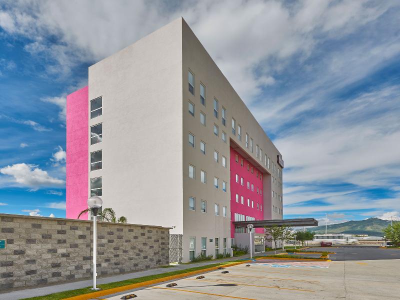 hotel City Express Suites Silao Aeropuerto