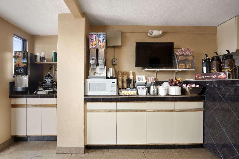 hotel Super 8 Tucson/east/d.m.a.f. Area