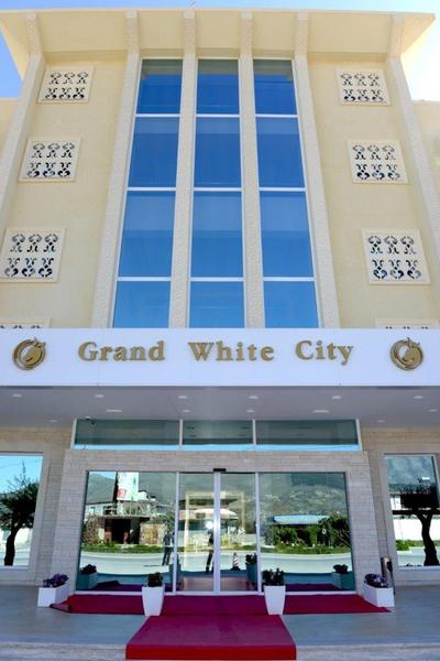 hotel Grand White City