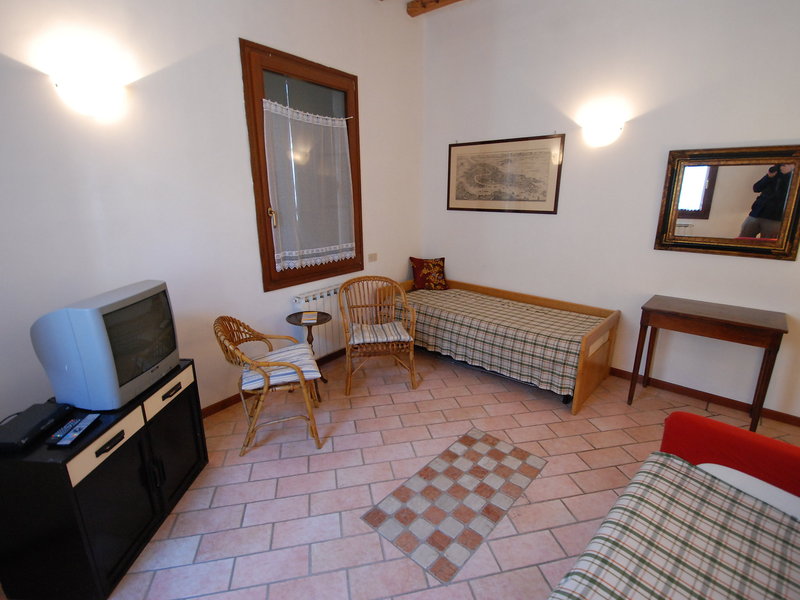 hotel Barbaria De Le Tole - One Bedroom