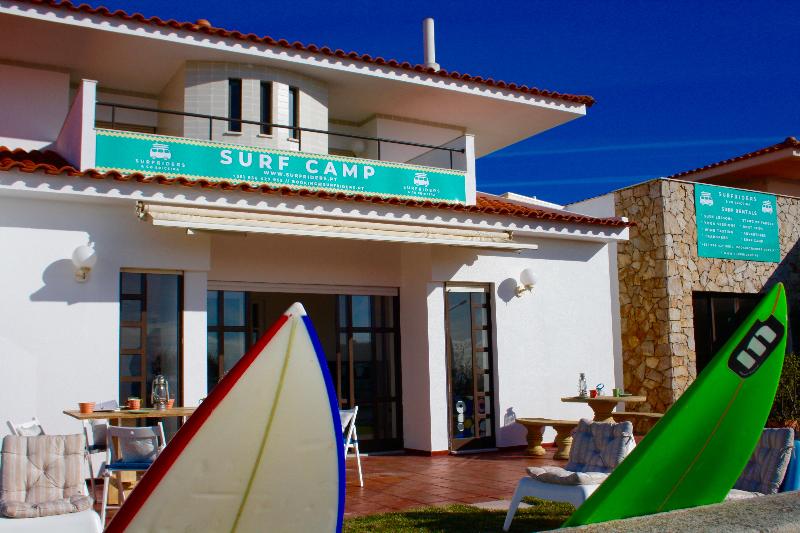 albergue Surf Riders & Co Ericeira Surf Camp Moinhos