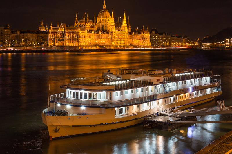 hotel Grand Jules Boat Hotel Budapest