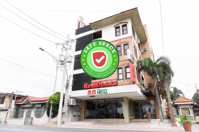 hotel Reddoorz Plus Near Bamboo Organ Las Pinas