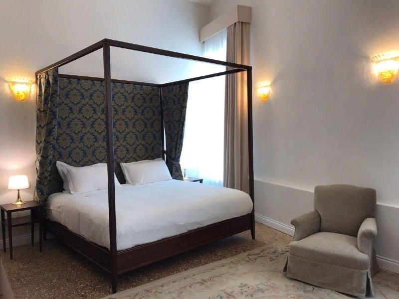 hotel Suites Alla Maddalena