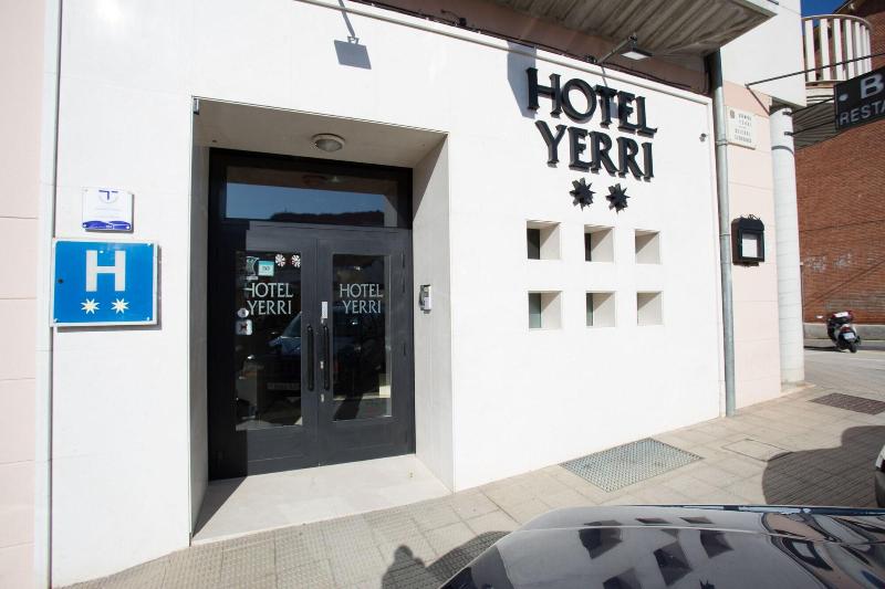 hotel Hotel Yerri