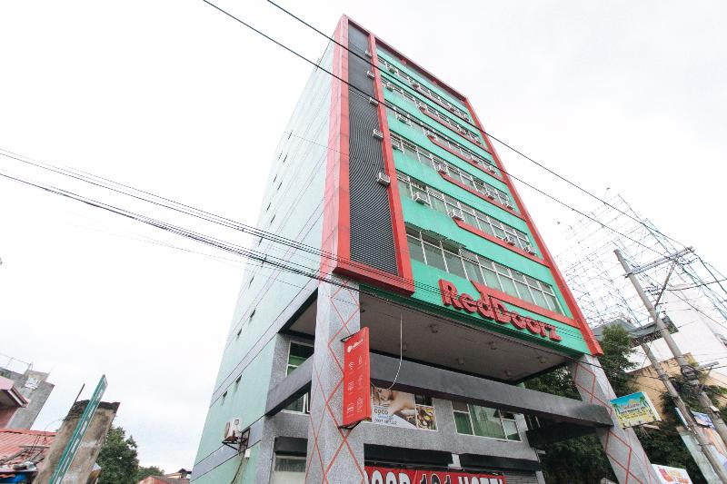 hotel Reddoorz Near Quiapo Church Manila