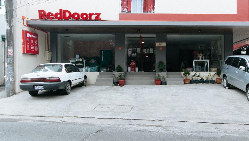 hotel Reddoorz Near Fernwoods Garden Quezon City