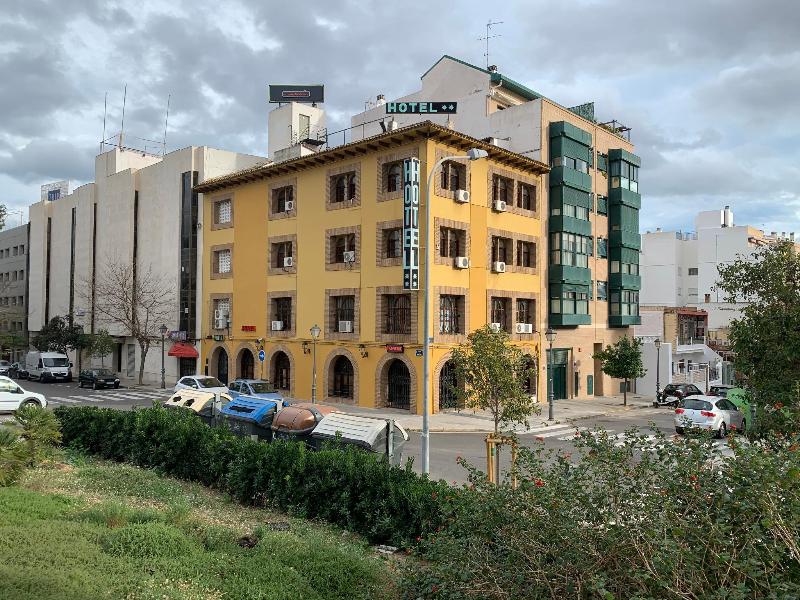 hostal Hotel Sundos Feria Valencia